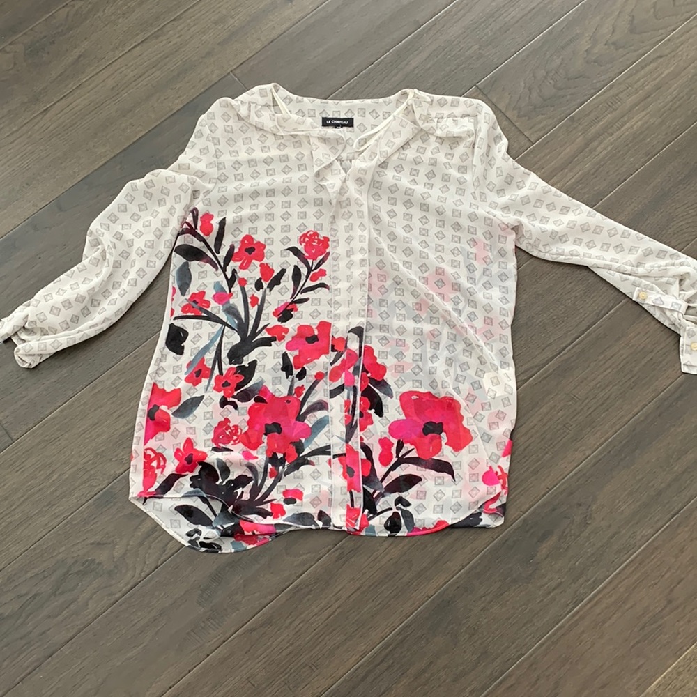 Le Chateau Sheer Poppy Blouse Small